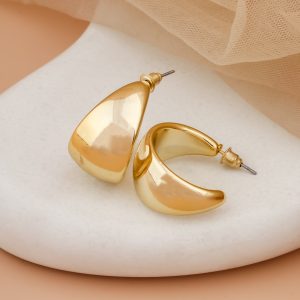 Bold Tapered Hoop Earrings – Sleek Gloss Finish