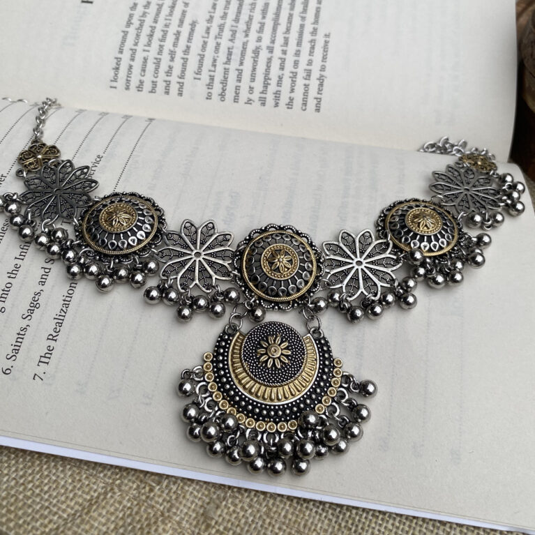 Dual-Tone Oxidized Silver & Gold Floral Motif Necklace Set – Ethnic Jewellery